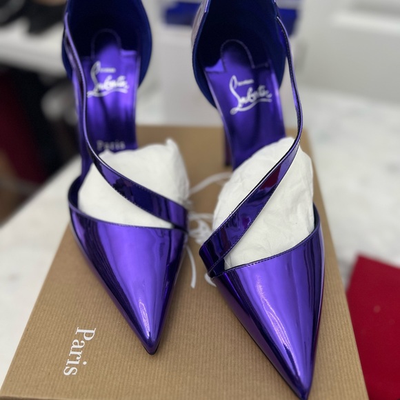 Christian loboutin Astrid Elektra SZ40. Brand new never worn. I am a size 9 1/2 - Picture 3 of 6